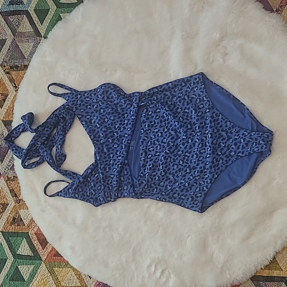 Aerie Blue Animal Print Halter Tie One Piece Full Coverage Swimsuit Large